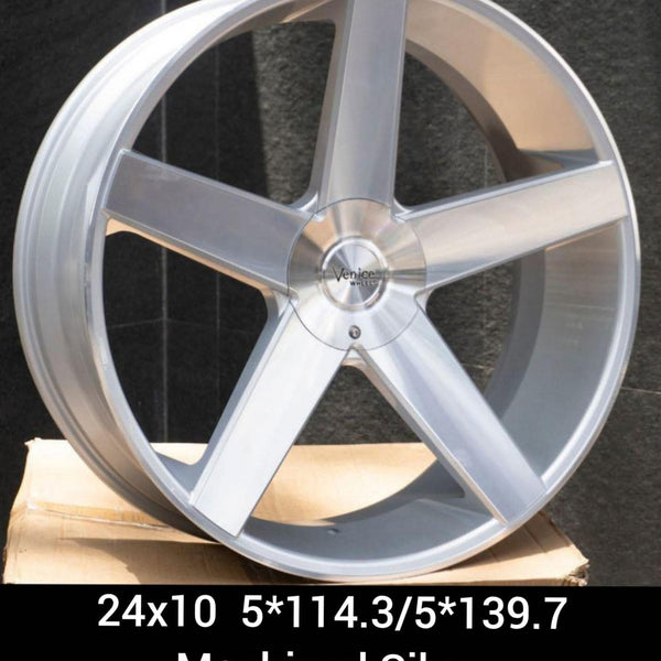Venice 5 Spoke Machined Silver 22inch-5x114.3
