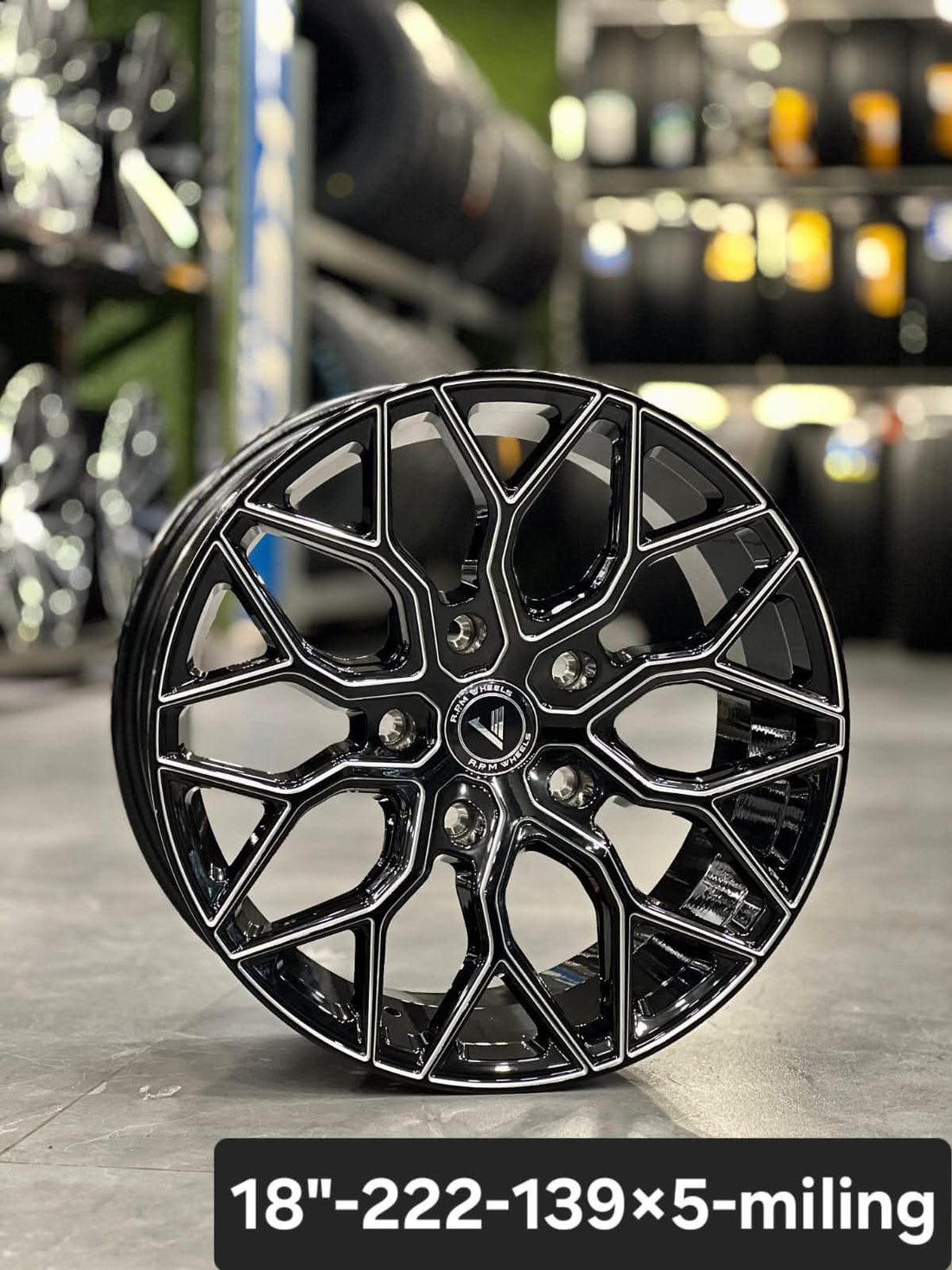 R-222 Alloy Wheel 18 Inch Milling