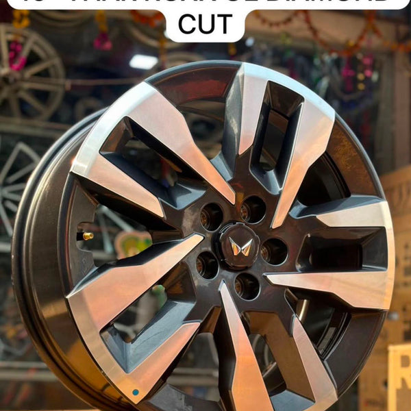 Mahindra Thar ROXX OEM Alloy Wheel 19 Inch (Diamond Cut)