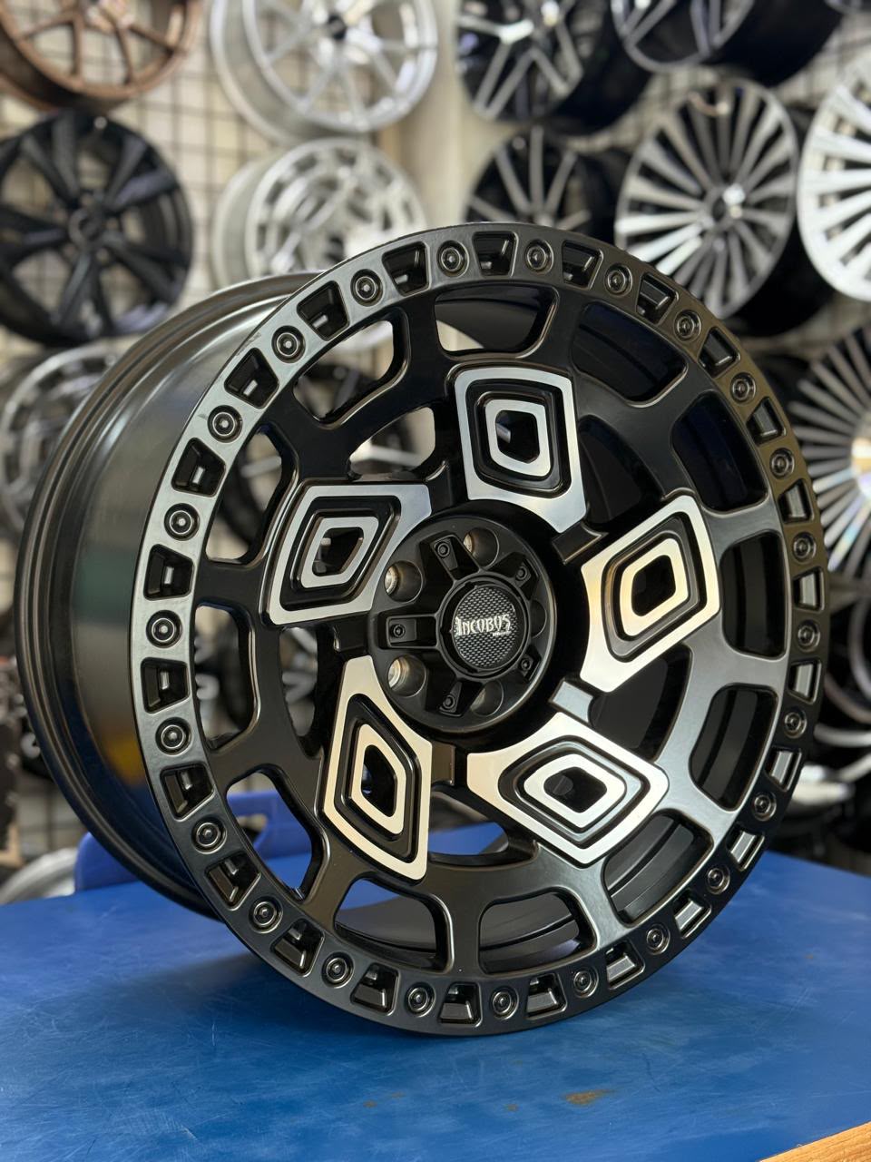Incubus Alloy Wheels Silver Machine 18x114.3